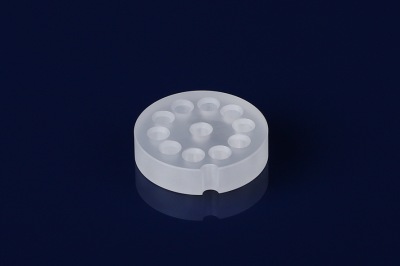 特種藍(lán)寶石玻璃加工精度能達(dá)到多少？